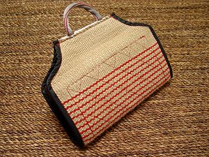 Dog bite developer cover ( Dog bite developer cuff ) made of jute with handle