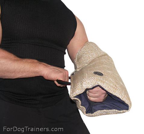 Puppy Sleeve made of Jute