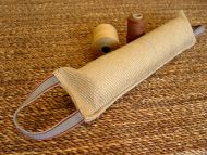 Dog bite tag ( dog bite tug ) made of jute with two handles