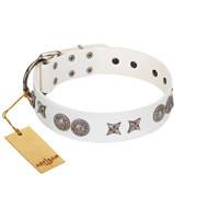 "Seventh Heavens" FDT Artisan White Leather Dog Collar with Chrome-plated Stars and Engraved Brooches "Seventh Heavens" FDT Artisan White Leather Dog Collar with Chrome-plated Stars and Engraved Brooches