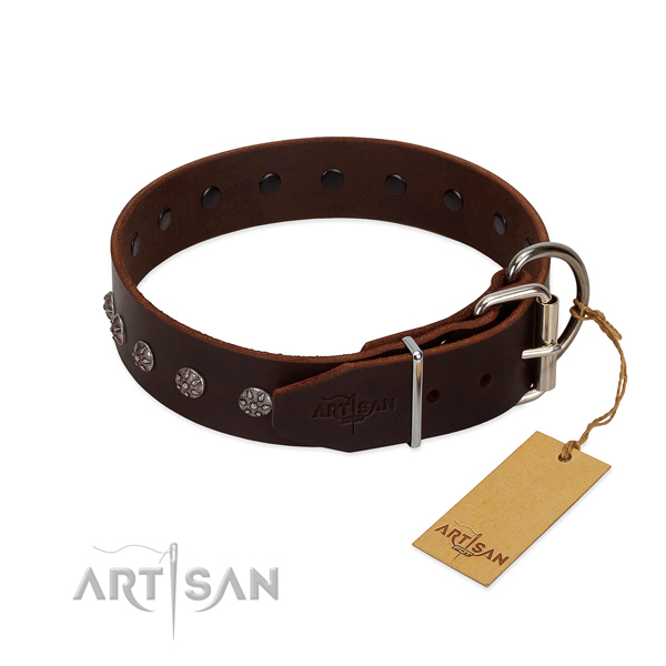 Pleasant to wear brown leather dog collar won't cut into skin