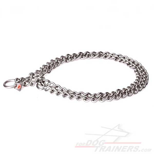 Metal dog collar with two rows of chains 