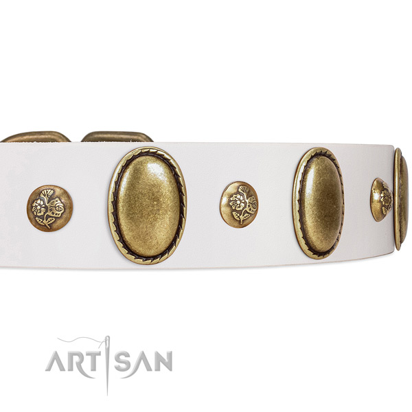 White leather FDT Artisan collar with oval and round decorations