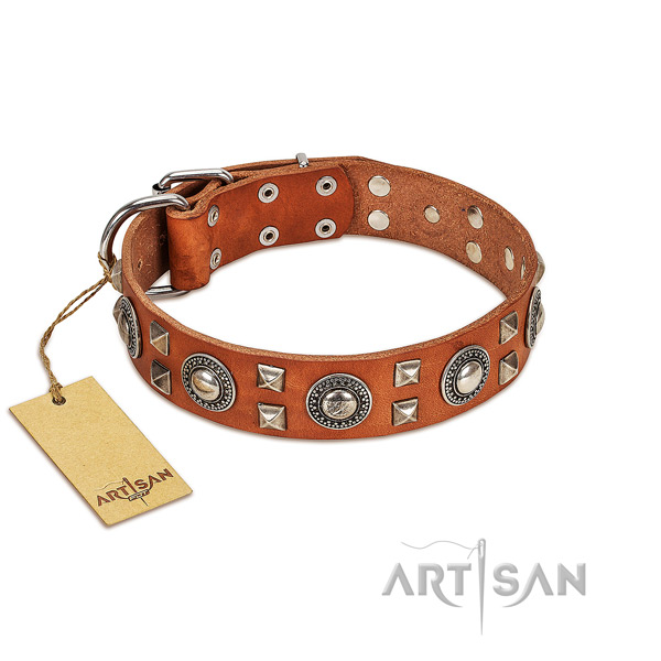 Comfortable to wear and usage leather dog collar won't cut into skin