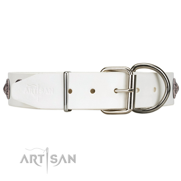 White leather dog collar has reliable fastener