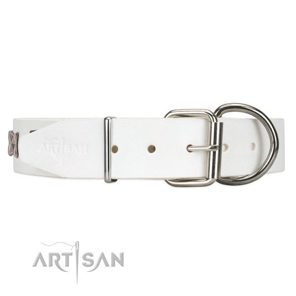 Heavy loads resistant leather dog collar